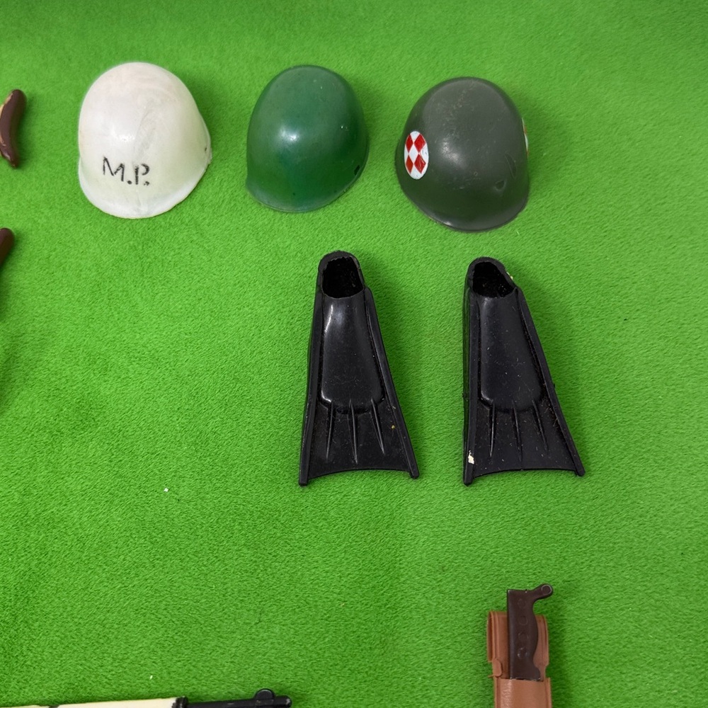 Vintage GI Joe Accessories - Picture 6 of 16